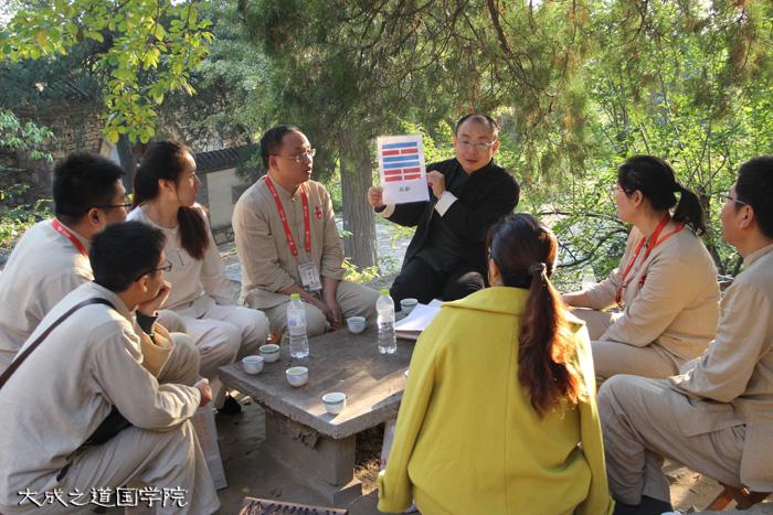 我来告诉你易学堪舆师多少钱报名费，天地节而四时成